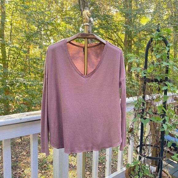 Wild Fable Mauve Rose Soft Ribbed V-Neck Top - Picture 1 of 6